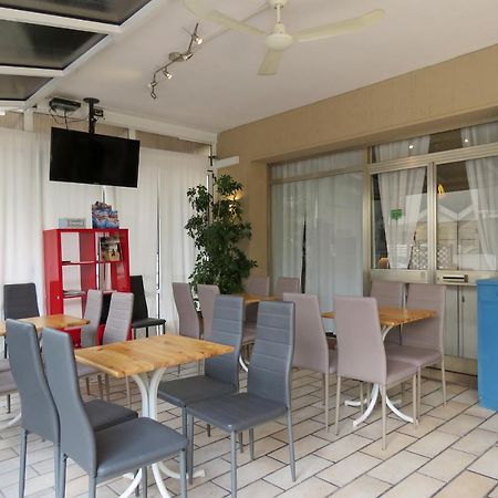 Hotel Saturno Лидо-ди-Езоло Экстерьер фото