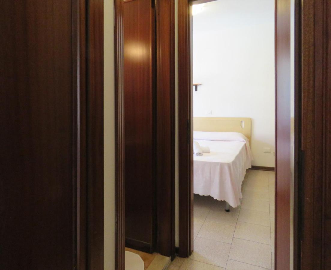 Hotel Saturno Лидо-ди-Езоло Экстерьер фото